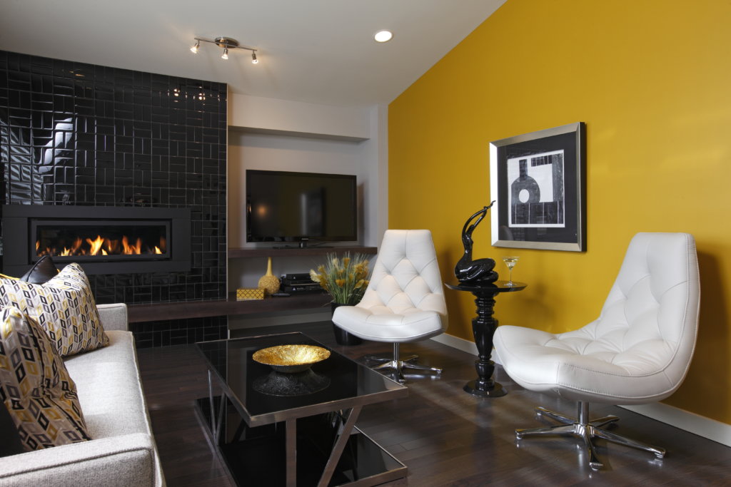 INTERIOR-great-room-w-yellow-feature-wall